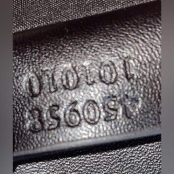 Gucci Beige and Black GG Supreme Backpack - Picture 12 of 12